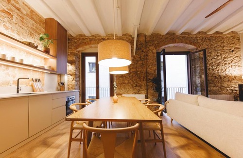 Barri Vell Apartment | Estudi Verd - Holiday apartment rental in Girona | Bravissimo