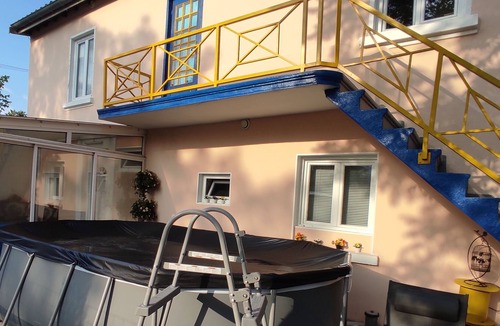 Villeurbanne House | (Et1) La Maison Fleurie: an adorable and peaceful house!