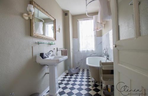 Albi House | Evasion