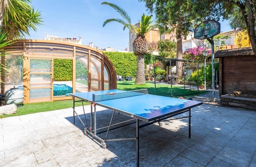 Vilanova I la Geltru Villa | Excellent location, private pool and parking
