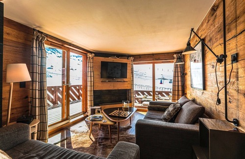 Val-Thorens Apartment | exceptional apartment for 6 people. Completely renovated by an interior designer, Warm.