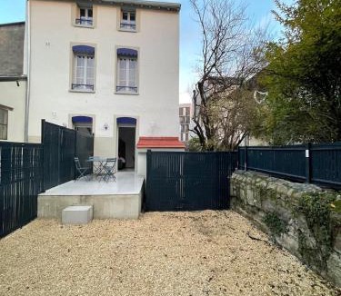 Yves Farge - Le Fleuve Apartment | Exceptional Apartment - Terrace 2P Oullins