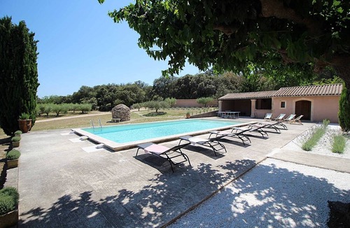 Noves House | Exceptional landhouse in Noves, Alpilles, none opposite, large pool, pets allowed (2).