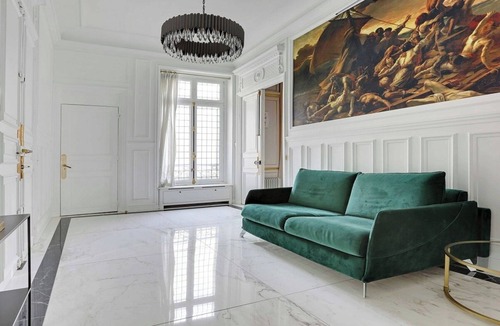 L'Europe Apartment | EXPERIENCE STELLAR LUXURY IN THE CHAMPS ELYSEES-ONCE IN A LIFETIME STAY!