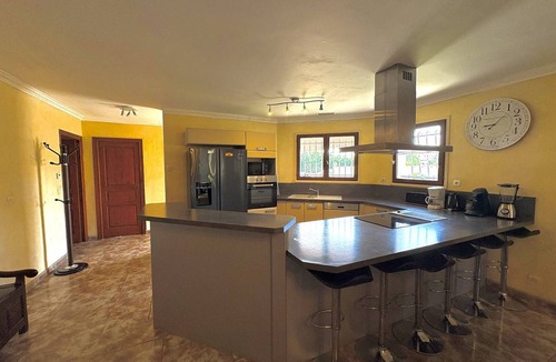 Saint-Hippolyte Villa | Family villa with private pool near beaches