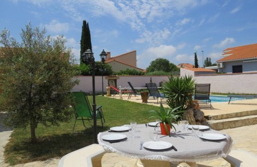 Saint-Hippolyte Villa | Family villa with private pool near beaches