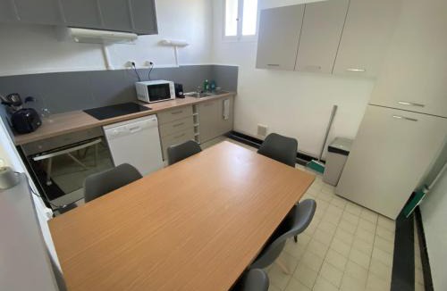 Saint-Gaudens Apartment | Fabuleux T3 climatisé de 85 m2, situé au calme avec grand parking gratuit privé ,Fibre wifi