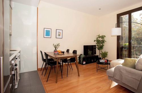 L'Antiga Esquerra de l'Eixample Apartment | Fabulous 2-Bedroom Apartment Eixample
