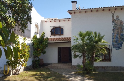 Comarruga Villa | FABULOUS BEACHFRONT VILLA VERY CLOSE TO BARCELONA