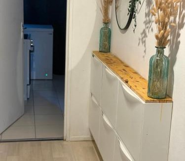 Parc aux lievres Apartment | Faith hot