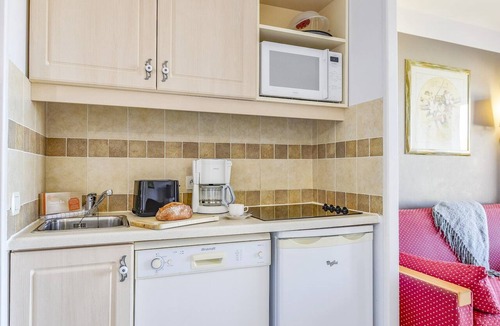 Rouret Apartment | Family Apartment for 4 in Ardèche
