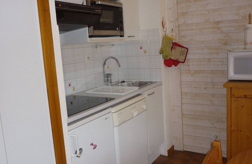 Pralognan-la-Vanoise Apartment | Family comfort near slopes, quiet in summer, Pralognan-la-Vanoise
