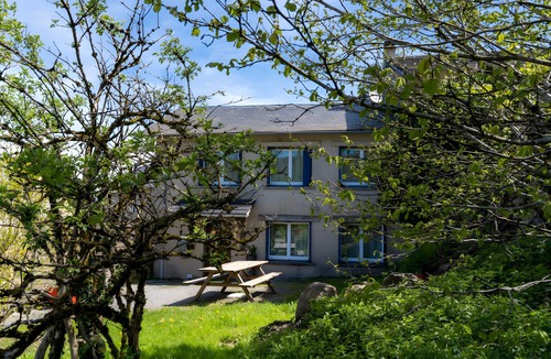 Le Soulie House | Family Cottage in the Cool with Pool
