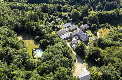 Le Soulie House | Family Cottage in the Cool with Pool
