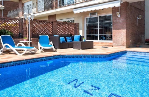 Sant Vicenc de Montalt House | FAMILY HOUSE WITH POOL VERY CLOSE TO THE BEACH
