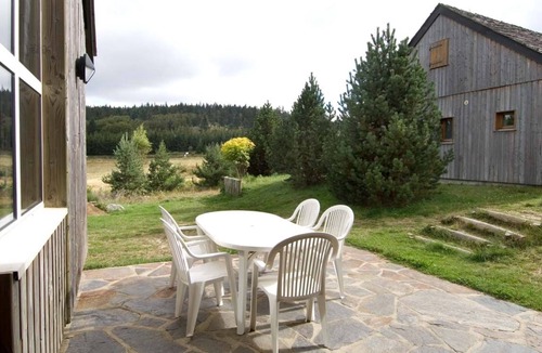 Saint-Paul-le-Froid Ski Chalet | Family chalet for 6 people in a pine forest at Les Bouviers in Lozère.