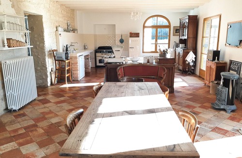 Saint-Germain-dEsteuil House | Family house for 11 in the Médoc