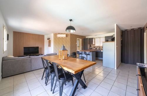 Parentis-en-Born House | Family house with pool - 6 guests