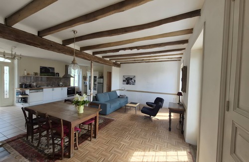 Salagnac House | Family Vacation Home in Nature with Private Pool, Terrace, and Wi-Fi