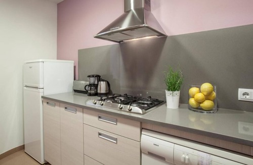 Gothic Quarter Apartment | Fantastic GroupFlat: 12-Bedr. 5-Bathr. for 19 people, Central Barcelona! Ask us!