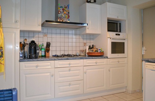 Seyresse House | Feel at home in this family vacation home with swimming pool!