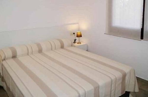 Ciudad Universitaria Apartment | Fener de Baix 83 House with garden and sea views