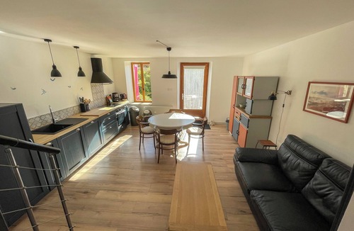 Marsaz Apartment | Ferienwohnung mit Verwarmten Pool bis 4 Personen