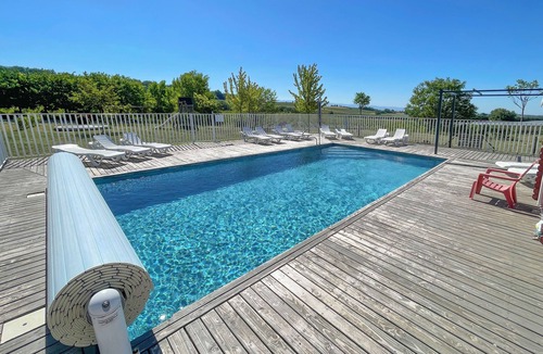 Marsaz Apartment | Ferienwohnung mit Verwarmten Pool bis 4 Personen