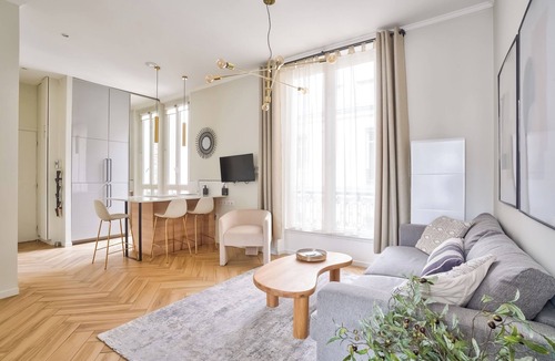 L'Europe Apartment | Five stars 1 bedroom Champs-Elysees