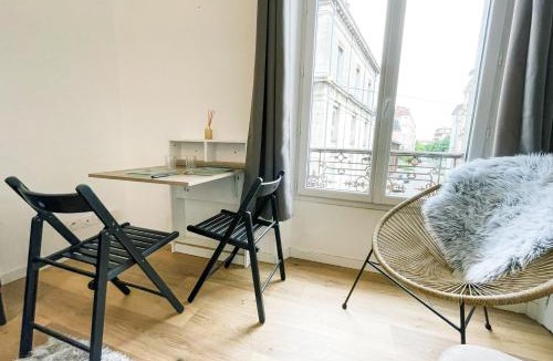 Quartier Chorier-Berriat Apartment | #FK The Altitude Nest Air conditioning