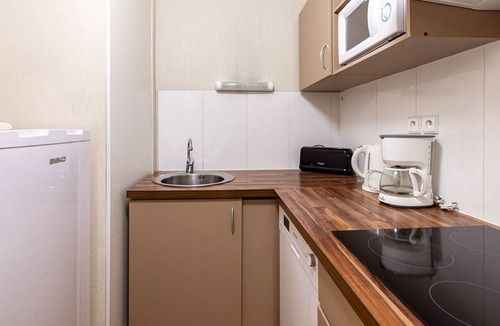 Ax-les-Thermes Apartment | Flat balcony overlooking the countryside, close to shops