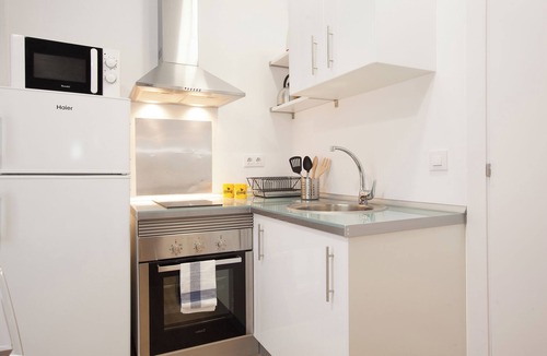 Barceloneta House | Flat with balcony next to the beach