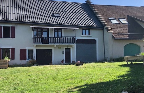 Autrans Apartment | Charming renovated apartment 47m², 4 pers, near slopes, parking, WiFi