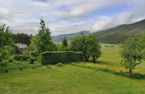 Autrans Apartment | Charming renovated apartment 47m², 4 pers, near slopes, parking, WiFi