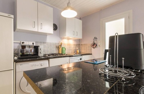 Saint-Martin de Brehal Cottage | Detached house with private garden - 4 guests