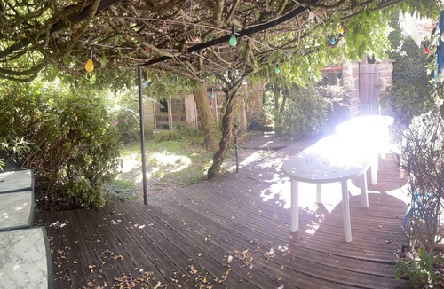 Camps-Saint-Mathurin-Leobazel House | Holiday Home "Les Fourniols" with Private Garden and Shared Indoor Pool