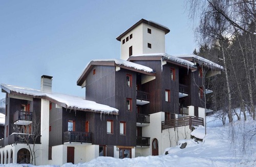 Montchavin Apartment | Spacious apartment near village center with balcony and Mont Blanc view
