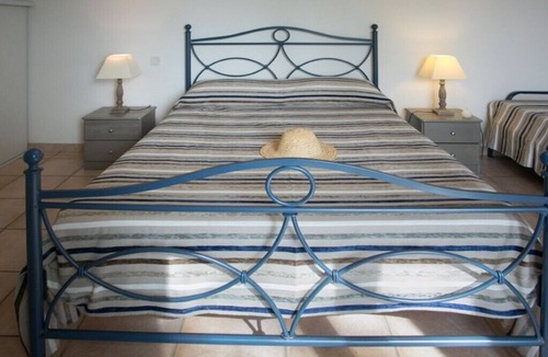 Thuir House | FR945, Carignan (Sleeps 6, 3 Bedrooms)