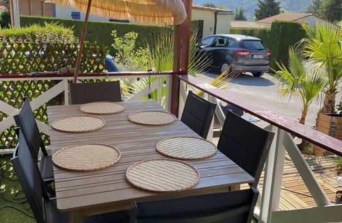 Castellane Ski Chalet | Franse Familie en Vrienden Chalet met Natuur en Vertier