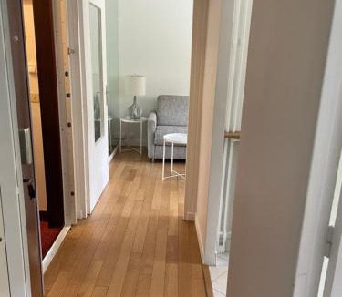 14th Arrondissement Apartment | French Welcome