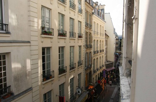 Quartier de la Monnaie Apartment | Furnished apartment, 2 rooms, Paris Latin Quarter