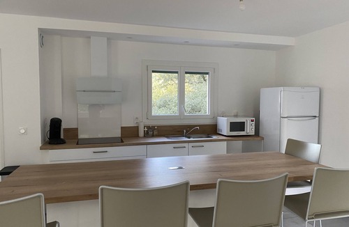 Sussargues Villa | Furnished villa with 5 bedrooms and garden near Montpellier