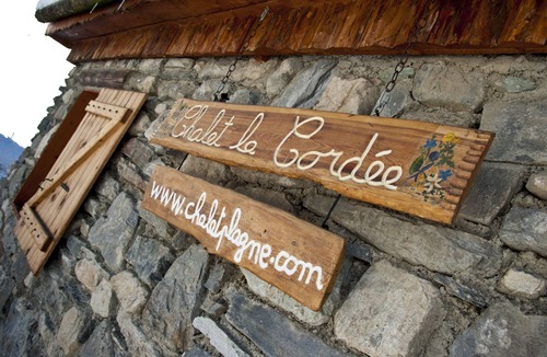 La Roche Ski Chalet | Furniture rental at the foot of the slopes