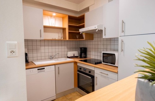 Saint-Rome-de-Dolan House | Gîte 2/4 pers. Comfort at Castel de la Peyre
