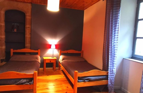 Arlempdes House | Gîte 4 pers avec cour, vue Loire - FR-1-582-122