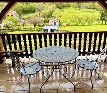 Lascelle House | Gîte 4 personnes vue sur le lac des graves - Vallée de la Jordanne,Aurillac,Cantal,Auvergne
