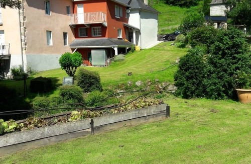 Sainte-Engrace House | Gîte Ainerak de montagne - Swimming pool and spa in Sainte-Engrâce