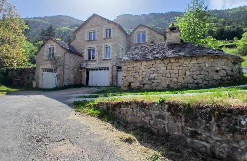 Saint-Rome-de-Dolan House | Gîte au cœur des Gorges du Tarn