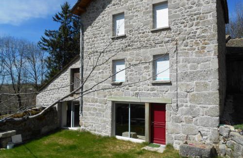 Rieutort-de-Randon House | Gîte au calme pleine nature près d'un ruisseau