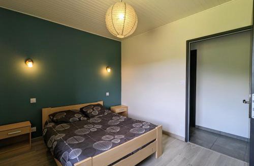 Saint-Privat-d'Allier House | Gîte authentique et confortable avec vaste terrain et vue imprenable à Saint-Privat-d'Allier - FR-1-582-478